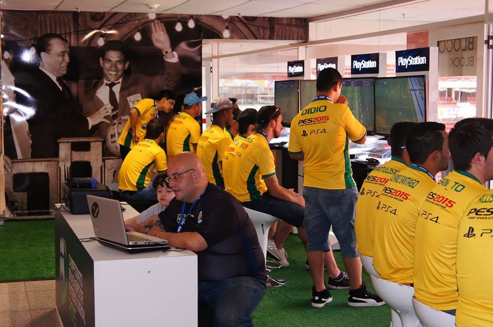 12049373_888174541274557_5308770537281844530_n